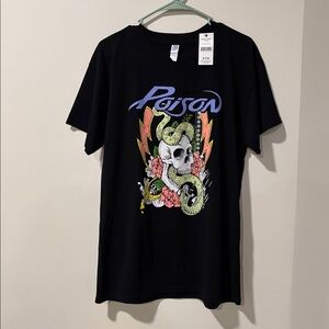 NEW POISON GRAPHIC TEE